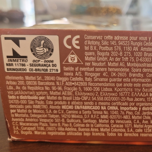 Latin Music Star Shakira Barbie Doll by Mattel New In Package (2002) Vintage - Picture 12 of 12